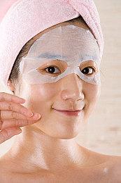 《胜利女神》新角色茨瓦伊曝光：双枪制服美少女